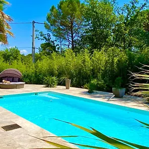 Indépendant Dans Avec Piscine Jacuzzi Hébergement de vacances